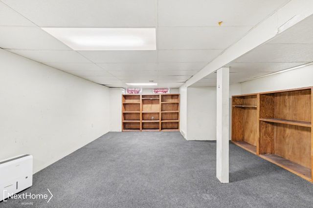 6714 Cranwood Drive, Flint, MI 48505