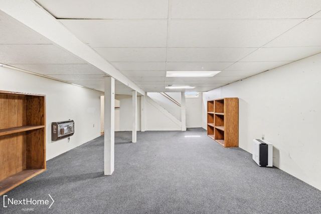 6714 Cranwood Drive, Flint, MI 48505