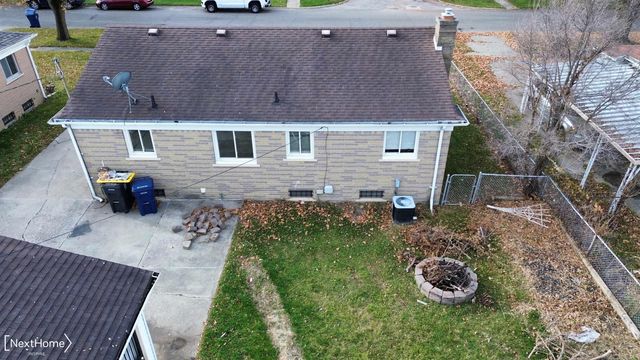 6714 Cranwood Drive, Flint, MI 48505