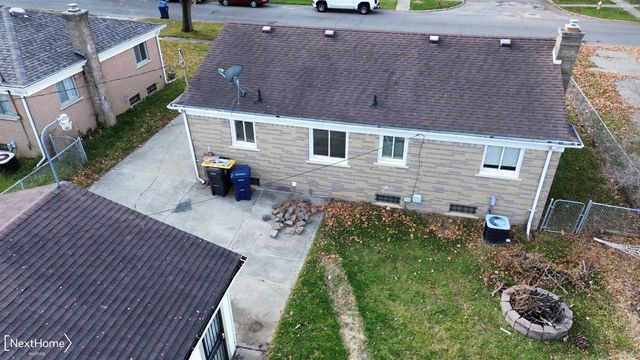 6714 Cranwood Drive, Flint, MI 48505