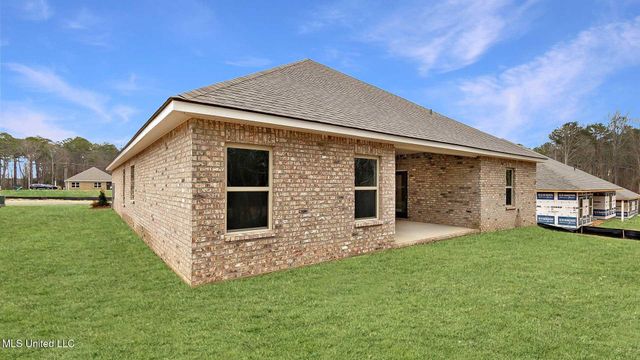 724 Honeysuckle Loop, Canton, MS 39046