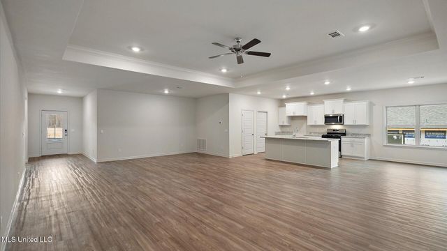 724 Honeysuckle Loop, Canton, MS 39046