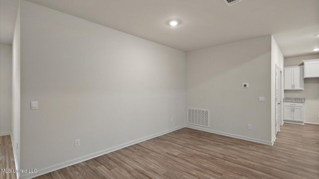 724 Honeysuckle Loop, Canton, MS 39046