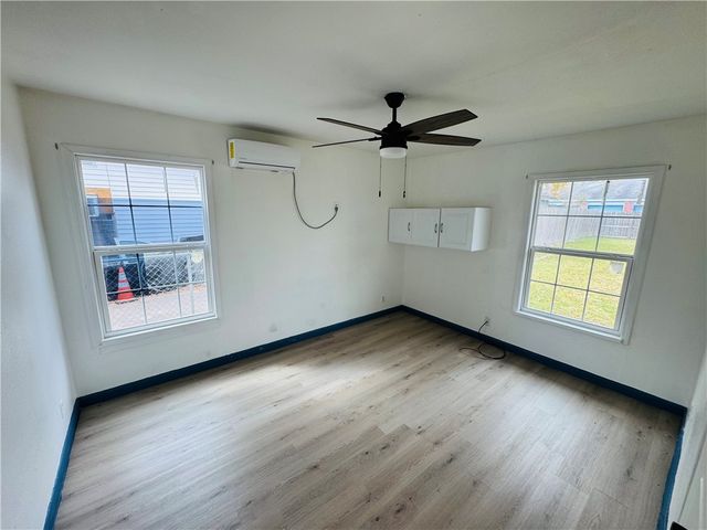 4925 Blundell Dr, Corpus Christi, TX 78415