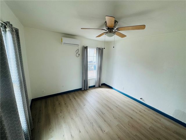 4925 Blundell Dr, Corpus Christi, TX 78415