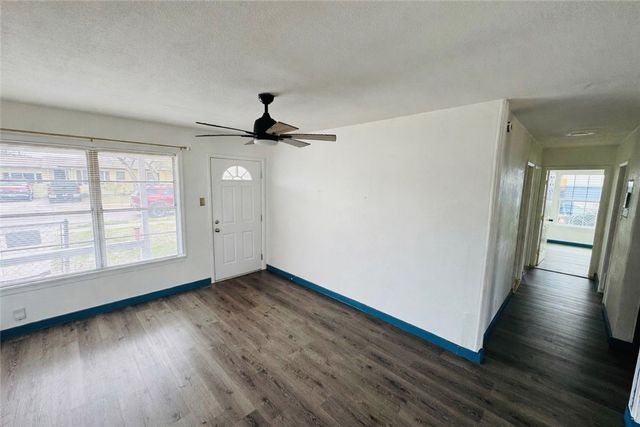 4925 Blundell Dr, Corpus Christi, TX 78415