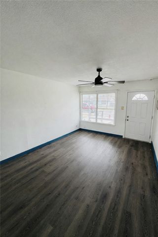 4925 Blundell Dr, Corpus Christi, TX 78415