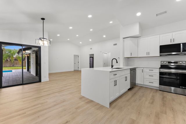 4165 NW 1st Court, Delray Beach, FL 33445