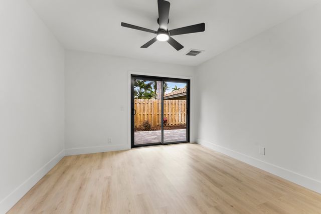 4165 NW 1st Court, Delray Beach, FL 33445