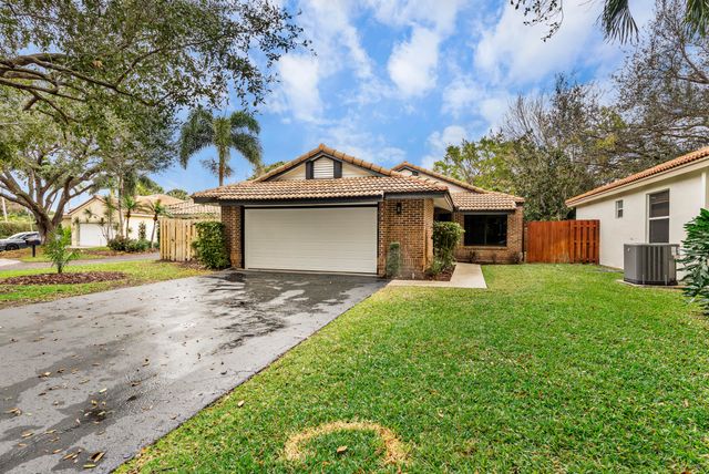 4165 NW 1st Court, Delray Beach, FL 33445