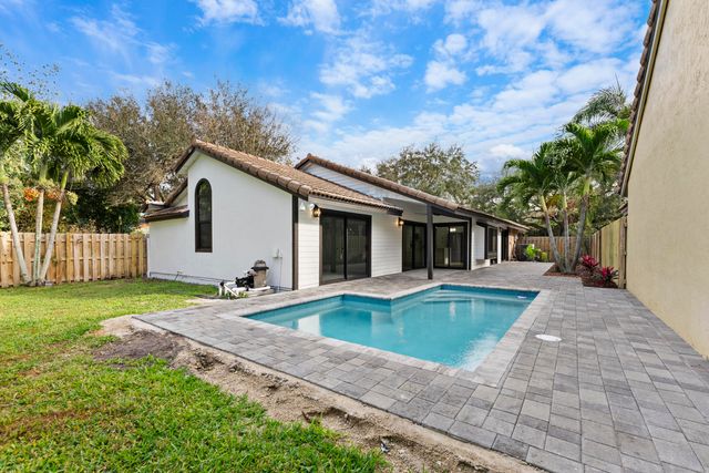 4165 NW 1st Court, Delray Beach, FL 33445