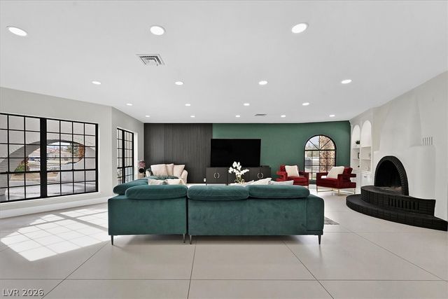 5775 Darby Avenue, Las Vegas, NV 89146