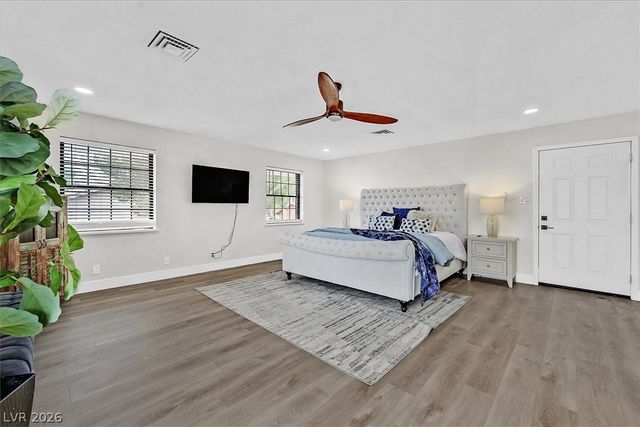 5775 Darby Avenue, Las Vegas, NV 89146