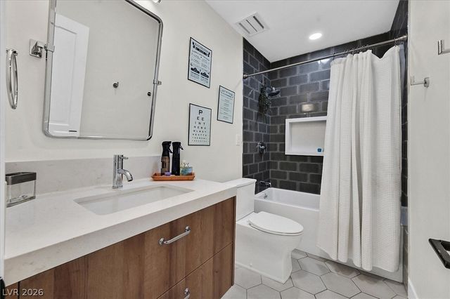 5775 Darby Avenue, Las Vegas, NV 89146