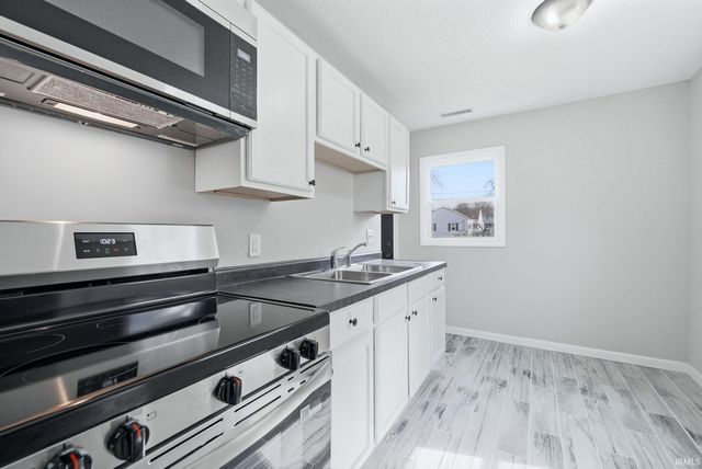 4121 S Monroe Street, Fort Wayne, IN 46806