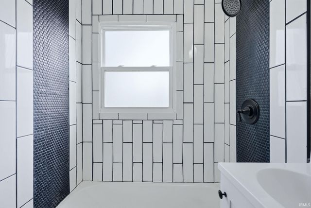 4121 S Monroe Street, Fort Wayne, IN 46806