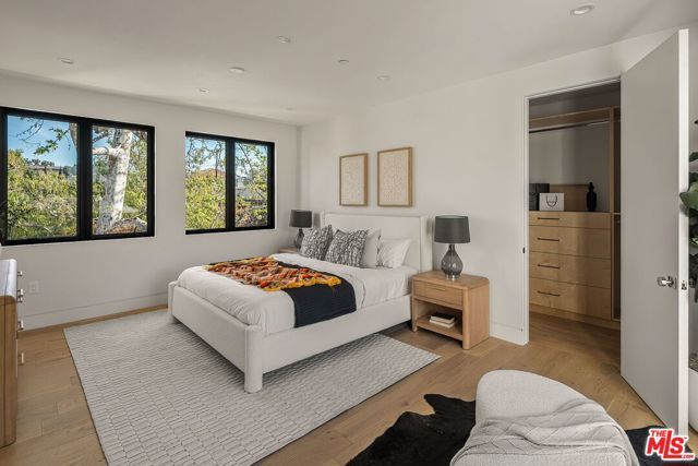 1325 Thayer Avenue, Los Angeles, CA 90024