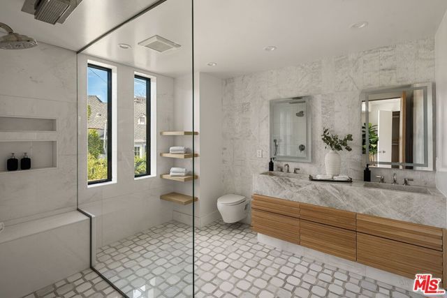 1325 Thayer Avenue, Los Angeles, CA 90024