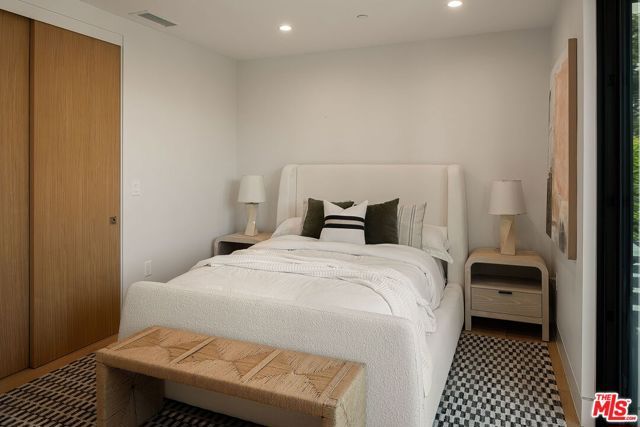 1325 Thayer Avenue, Los Angeles, CA 90024