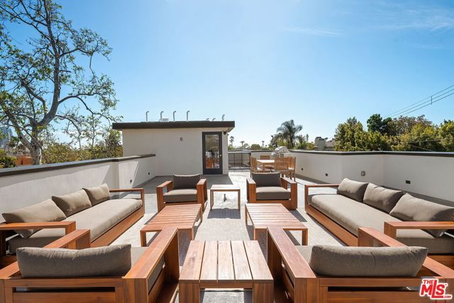 1325 Thayer Avenue, Los Angeles, CA 90024