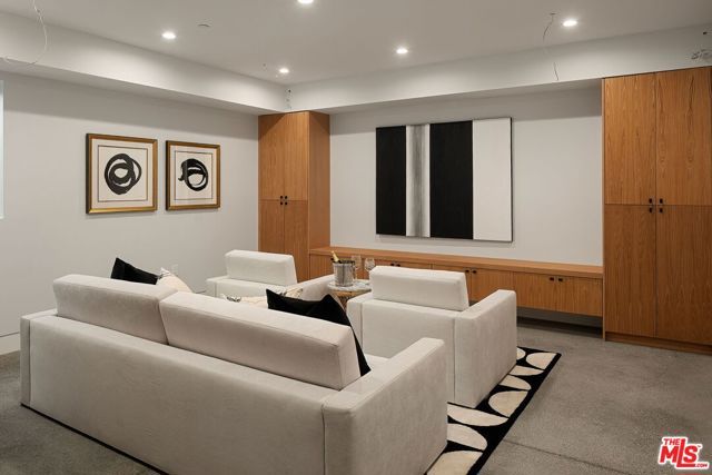 1325 Thayer Avenue, Los Angeles, CA 90024