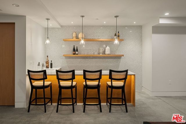 1325 Thayer Avenue, Los Angeles, CA 90024