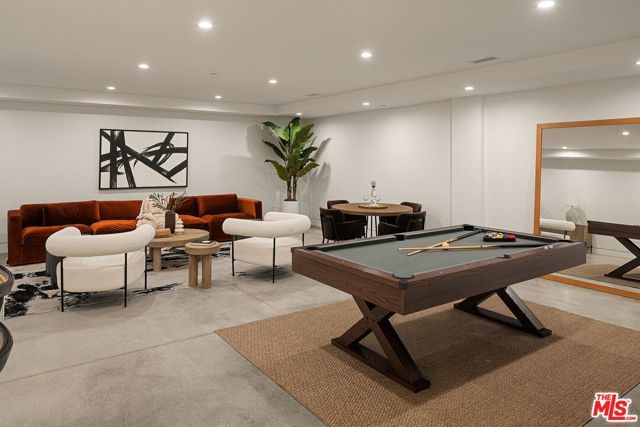 1325 Thayer Avenue, Los Angeles, CA 90024