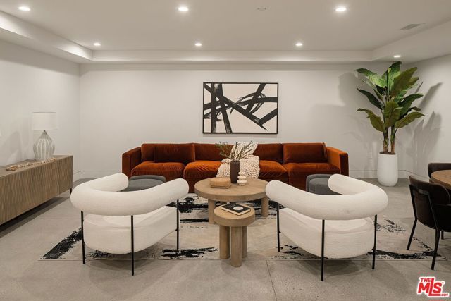 1325 Thayer Avenue, Los Angeles, CA 90024