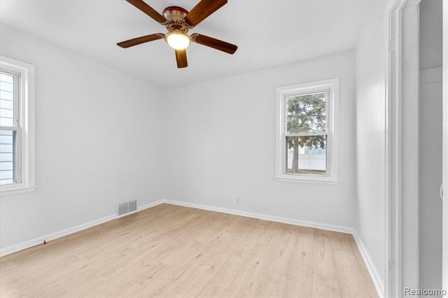 2146 University Avenue, Lincoln Park, MI 48146