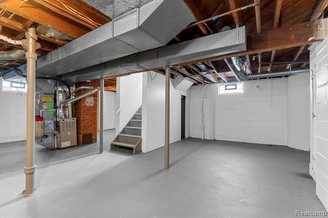 2146 University Avenue, Lincoln Park, MI 48146