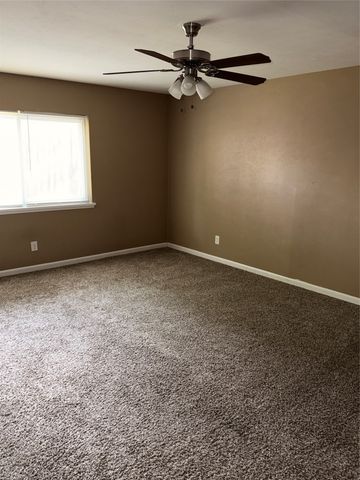 4625 Chalk Court, Grand Prairie, TX 75052