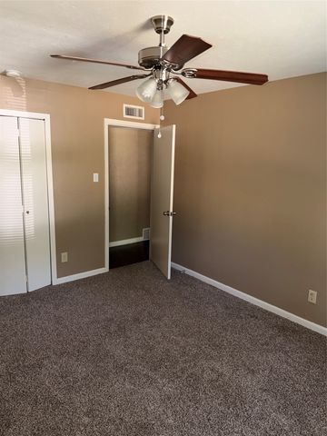 4625 Chalk Court, Grand Prairie, TX 75052