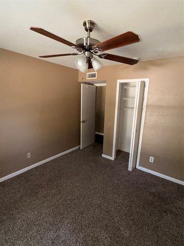 4625 Chalk Court, Grand Prairie, TX 75052