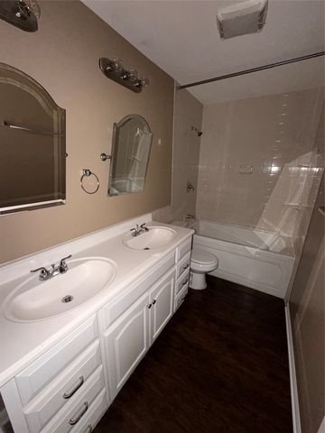 4625 Chalk Court, Grand Prairie, TX 75052