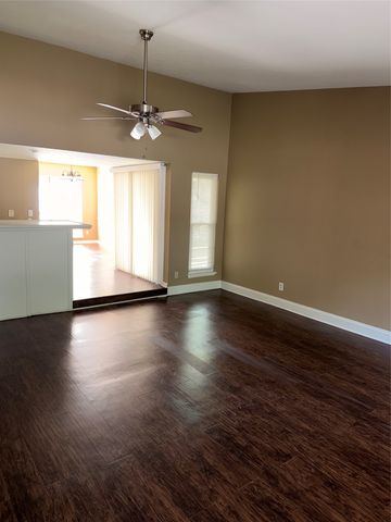 4625 Chalk Court, Grand Prairie, TX 75052
