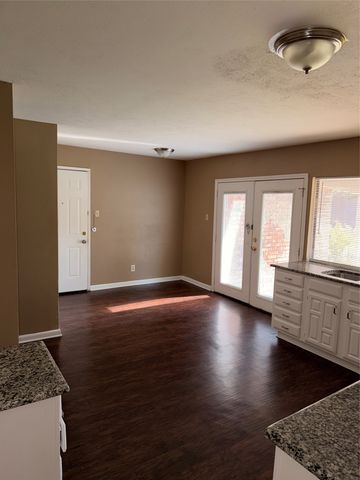 4625 Chalk Court, Grand Prairie, TX 75052