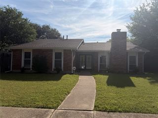 4625 Chalk Court, Grand Prairie, TX 75052