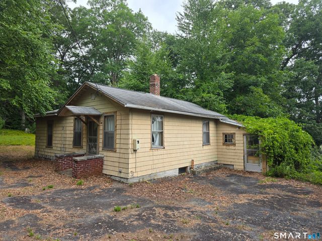 978 Voluntown Road, Griswold, CT 06351