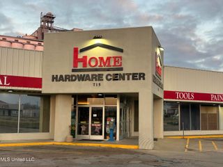 715 Us-82, Greenwood, MS 38930