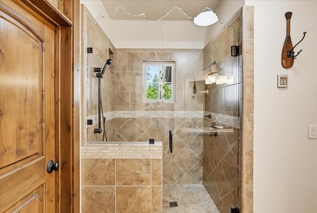 10538 Mote Ln, Grass Valley, CA 95949