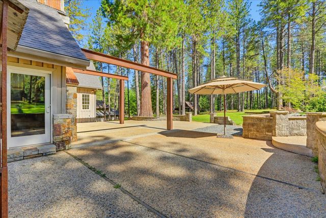 10538 Mote Ln, Grass Valley, CA 95949