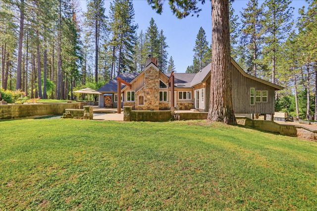 10538 Mote Ln, Grass Valley, CA 95949