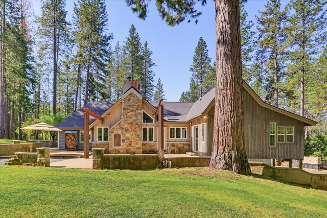 10538 Mote Ln, Grass Valley, CA 95949