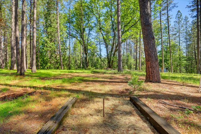 10538 Mote Ln, Grass Valley, CA 95949