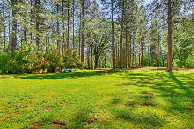 10538 Mote Ln, Grass Valley, CA 95949