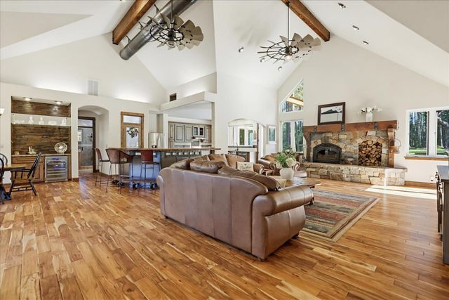 10538 Mote Ln, Grass Valley, CA 95949