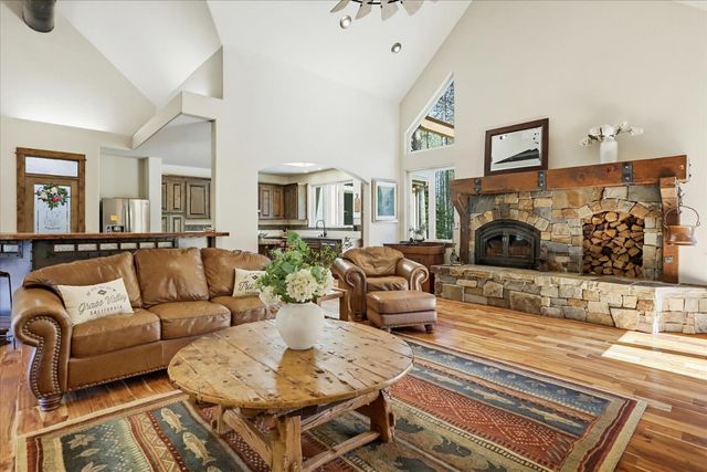 10538 Mote Ln, Grass Valley, CA 95949