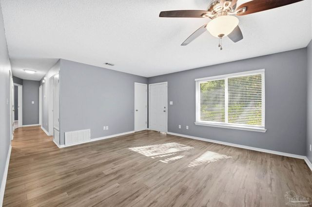 2162 Old Chemstrand Rd, Cantonment, FL 32533