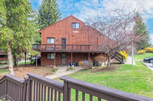 3 Silver Star Ct 10, Vernon Twp., NJ 07462