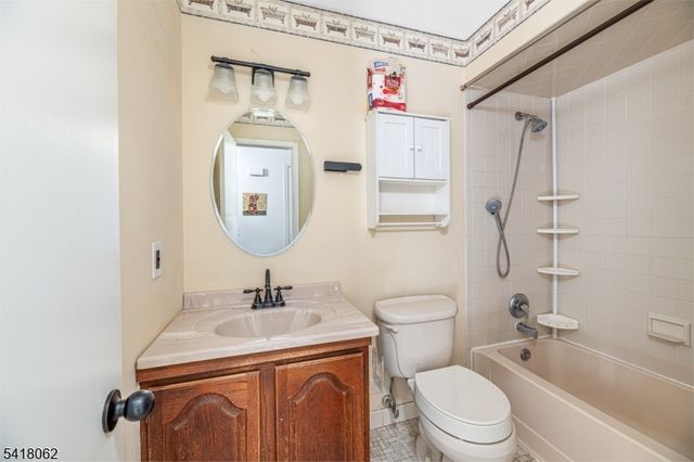 3 Silver Star Ct 10, Vernon Twp., NJ 07462